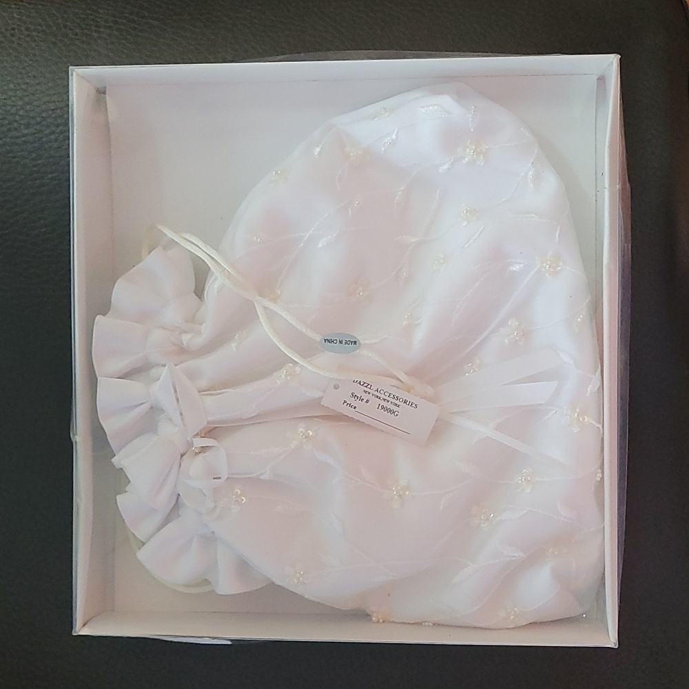 New never used or worn beaded drawstring bag